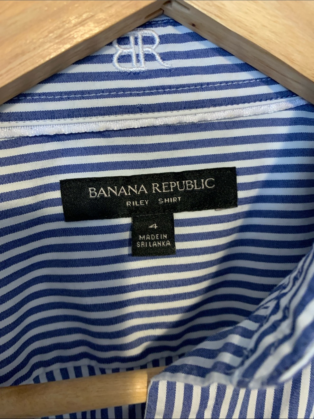 Banana Republic Riley Blue and White Striped Dress Shirt - Picture 2 of 3